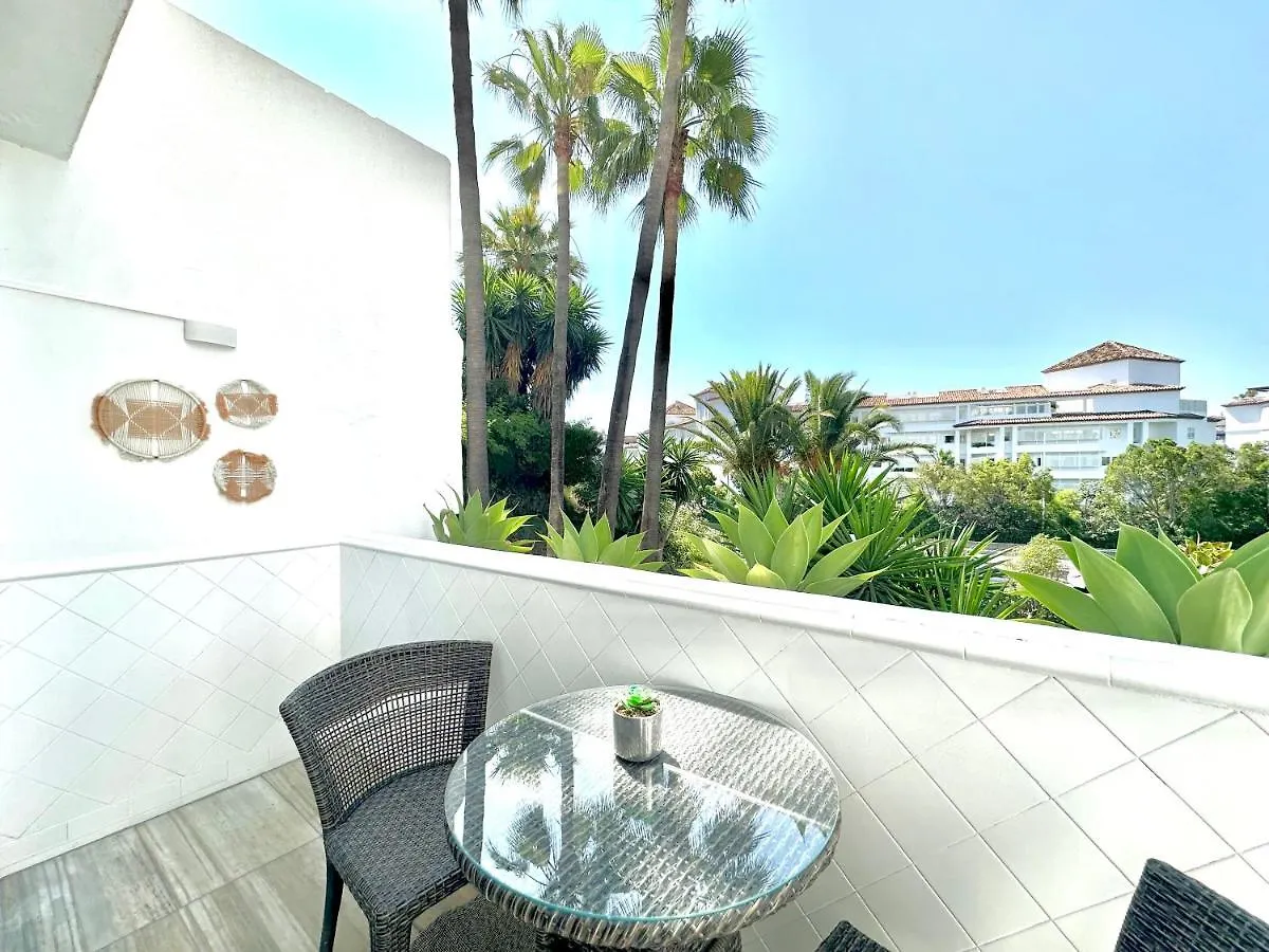 Apartment Marbella Beach - New Modern Flat Nueva Andalucia In Puerto Banus - Exceptionnel Location