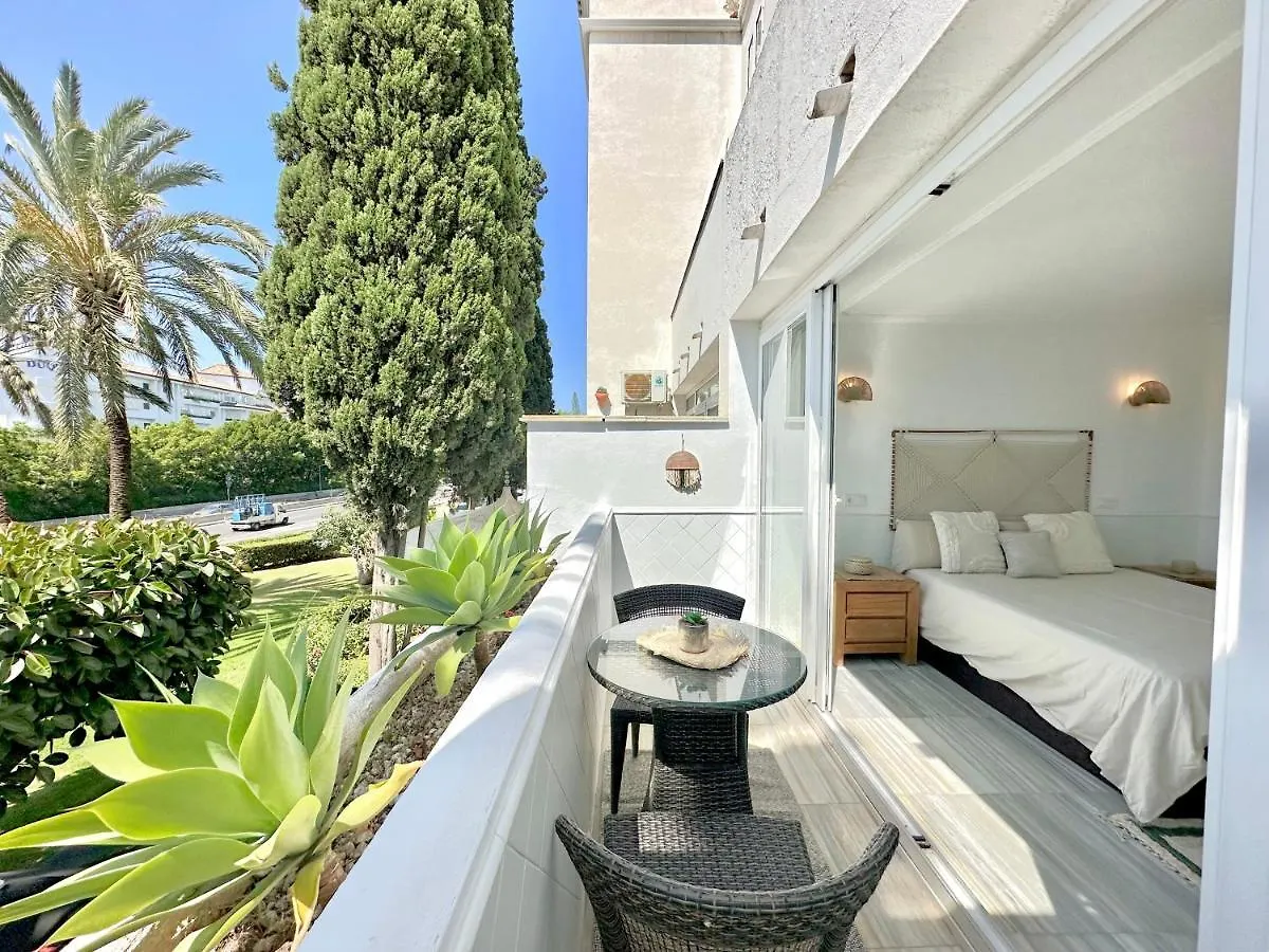 Marbella Beach - New Modern Flat Nueva Andalucia In Puerto Banus - Exceptionnel Location Apartment