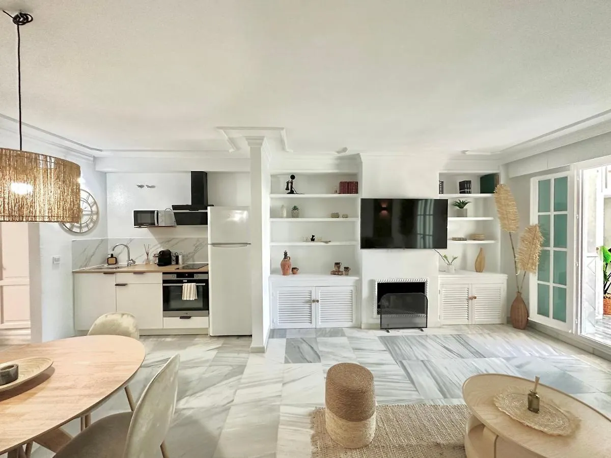 Marbella Beach - New Modern Flat Nueva Andalucia In Puerto Banus - Exceptionnel Location Apartment
