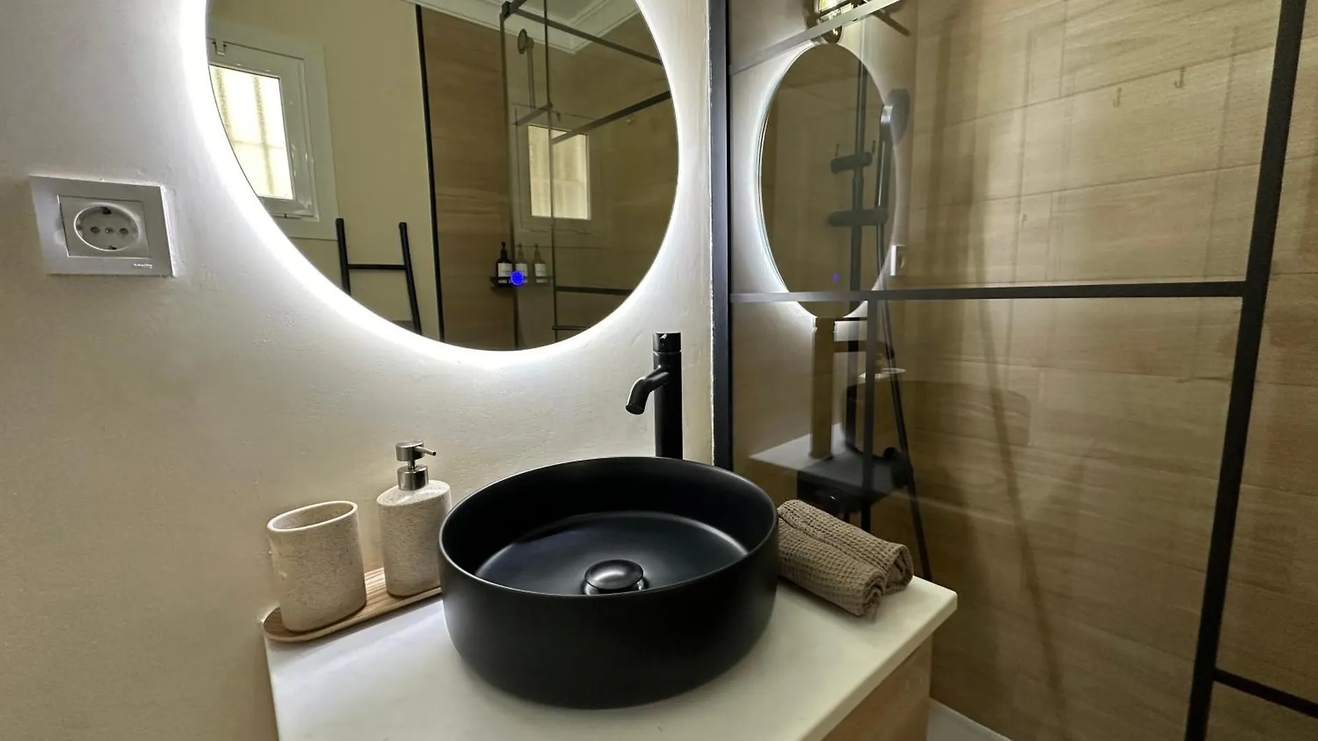 Marbella Beach - New Modern Flat Nueva Andalucia In Puerto Banus - Exceptionnel Location Apartment